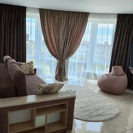 Zlata De Luxe Lägenhet Ivano-Frankivsk Exteriör bild