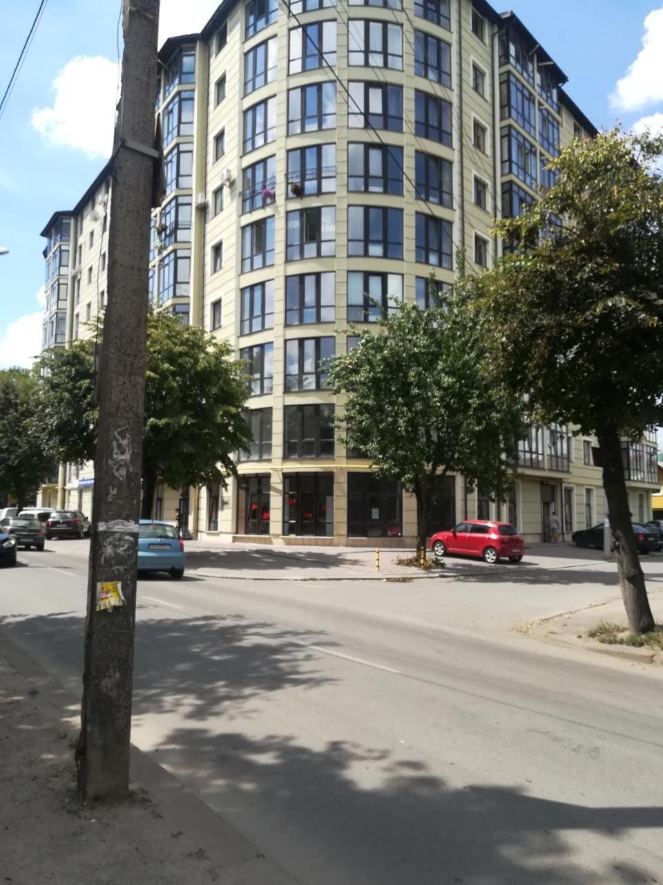 Zlata De Luxe Lägenhet Ivano-Frankivsk Exteriör bild